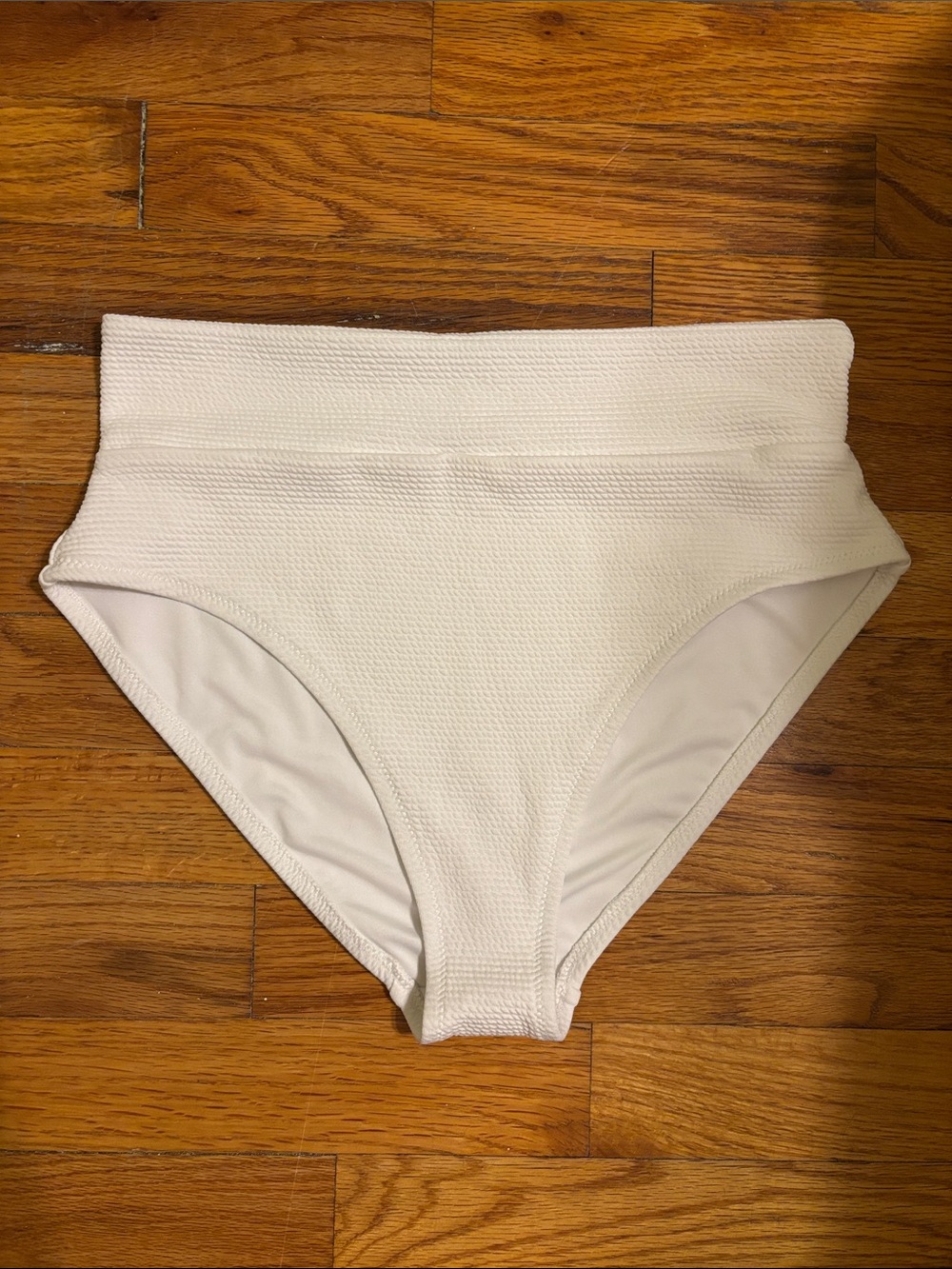 NWOT Old Navy High-Waist White Textured Bikini Bottoms